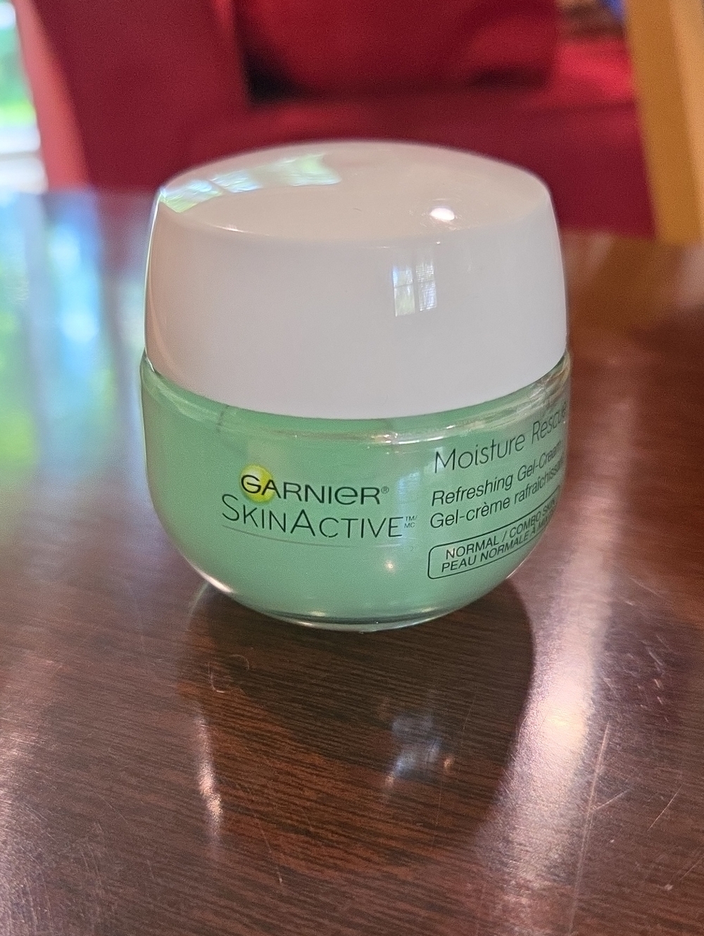 Garnier SkinActive Moisture Rescue Gel-Cream — 1.7oz Mint Green and White Jar